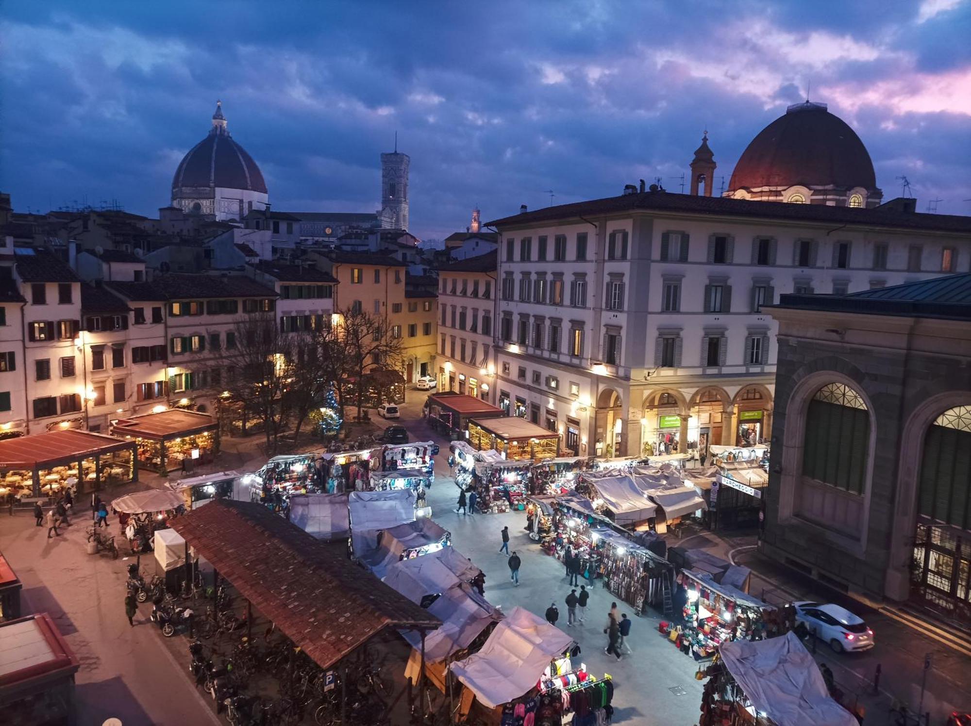 Panoramic Suite Near Duomo And Station Флоренция Экстерьер фото